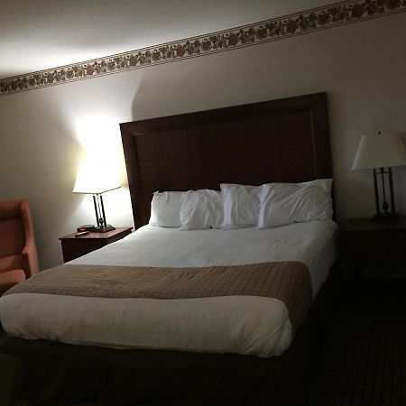 Best Value Inn & Suites Пари Саунд Екстериор снимка
