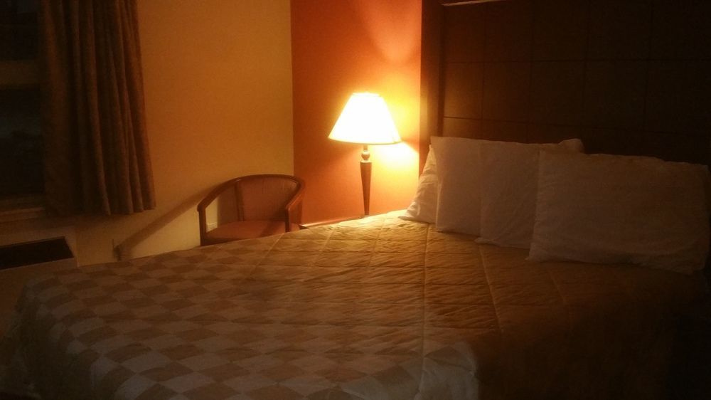 Best Value Inn & Suites Пари Саунд Екстериор снимка