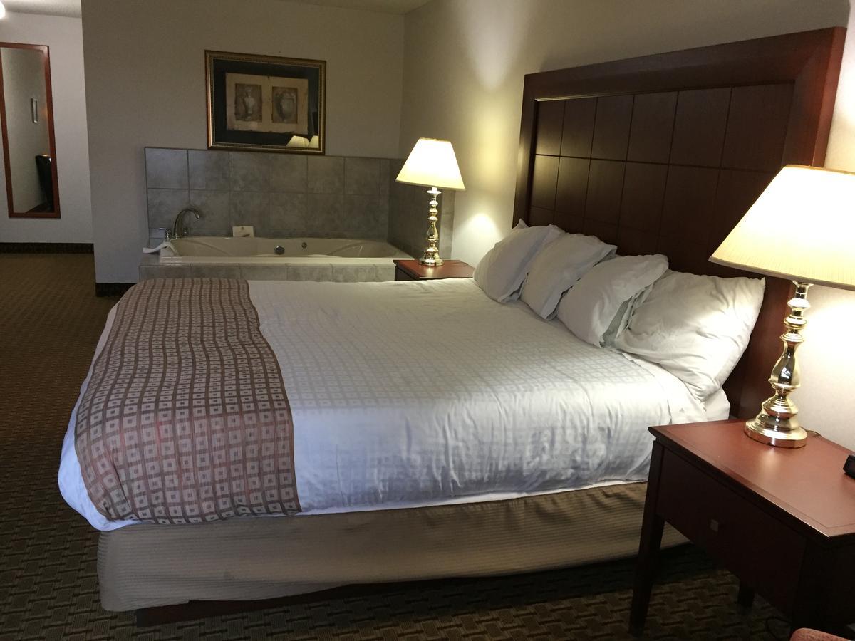 Best Value Inn & Suites Пари Саунд Екстериор снимка