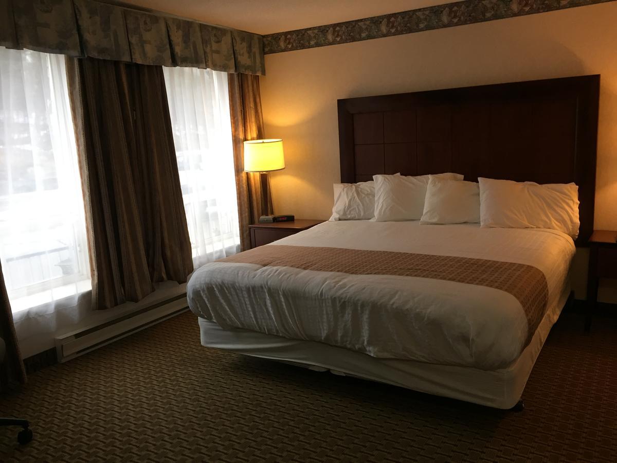 Best Value Inn & Suites Пари Саунд Екстериор снимка